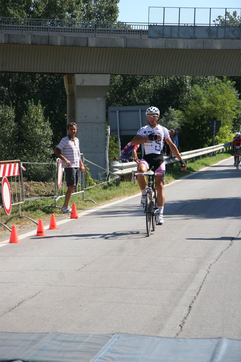 gal/2009/06 - GF della Valdarbia/arrivo_medio/IMG_7788-01.jpg